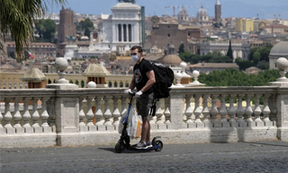 Scooter elettrico in italiano